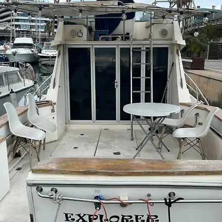 Motorboat In The Harbor Tekne